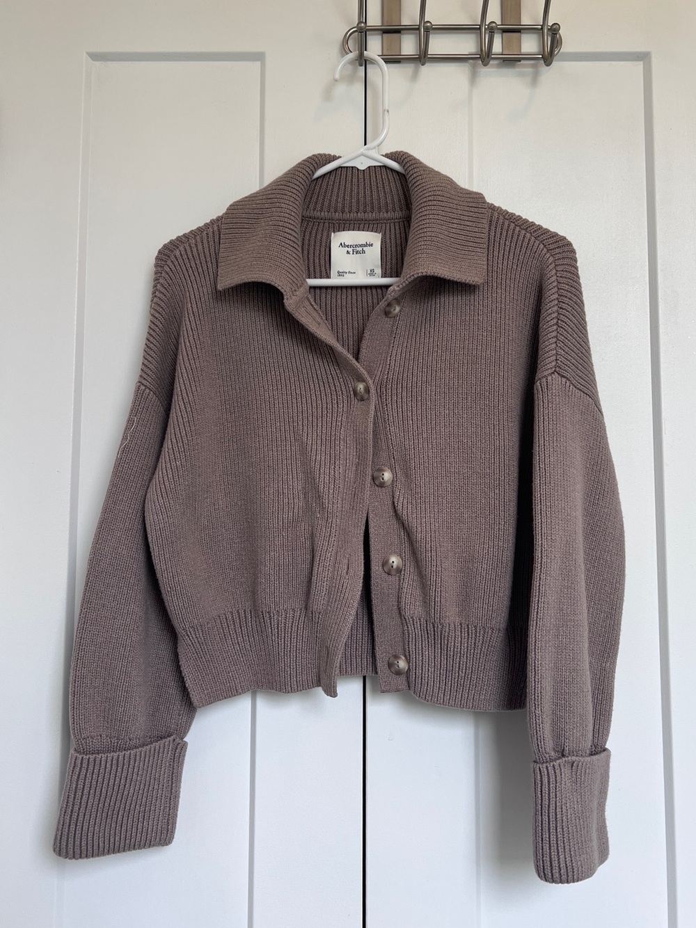 Abercrombie & Fitch Taupe Cropped Ribbed Button-Up Sweater
